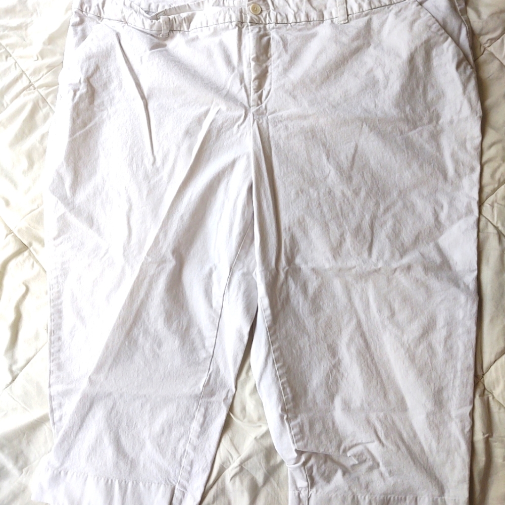 Old Navy Plus size 28 white cropped pants